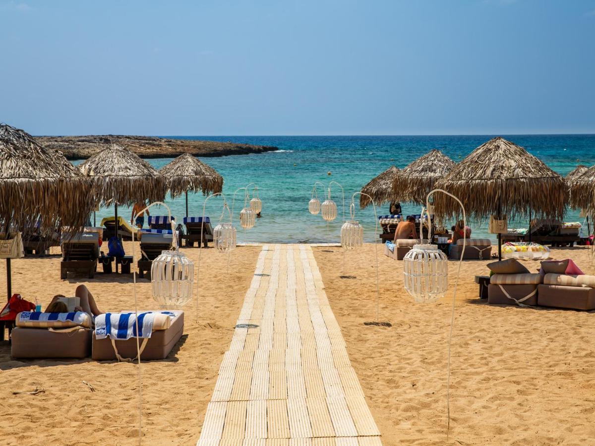 Sanders Gaia - Bright Two-Bedroom Apartment With Sea View لارنكا المظهر الخارجي الصورة